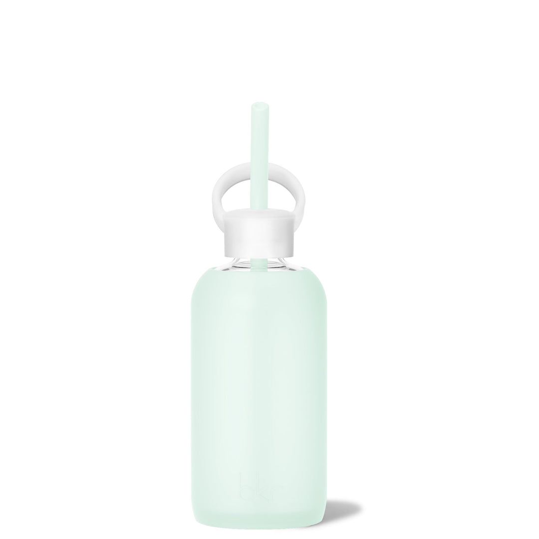 bkr Bottle Sip Kit: Glass + silicone water bottle + Silicone Straw + Straw Cap: 16oz HAVEN & THE SOUTHAMPTON - LITTLE BOTTLE SIP KIT 500ML (16OZ)