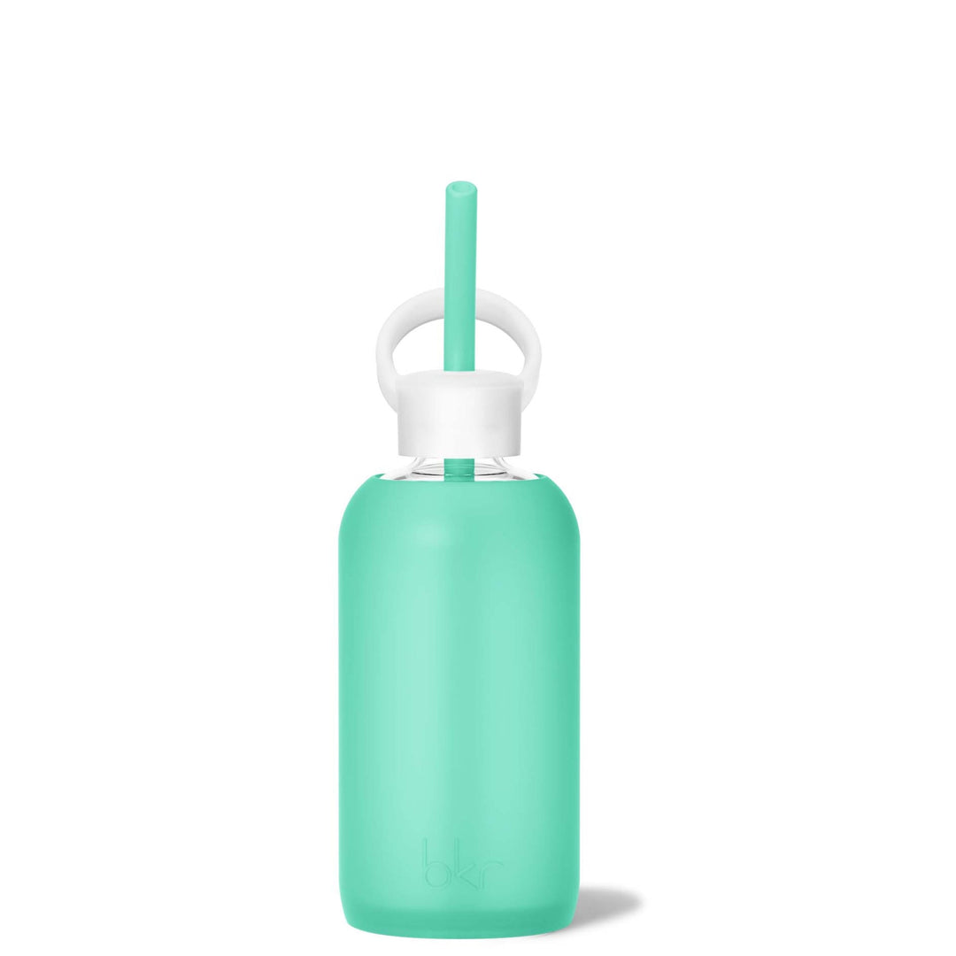 bkr Bottle Sip Kit: Glass + silicone water bottle + Silicone Straw + Straw Cap: 16oz JULES & THE SOUTHAMPTON - LITTLE BOTTLE SIP KIT 500ML (16OZ)