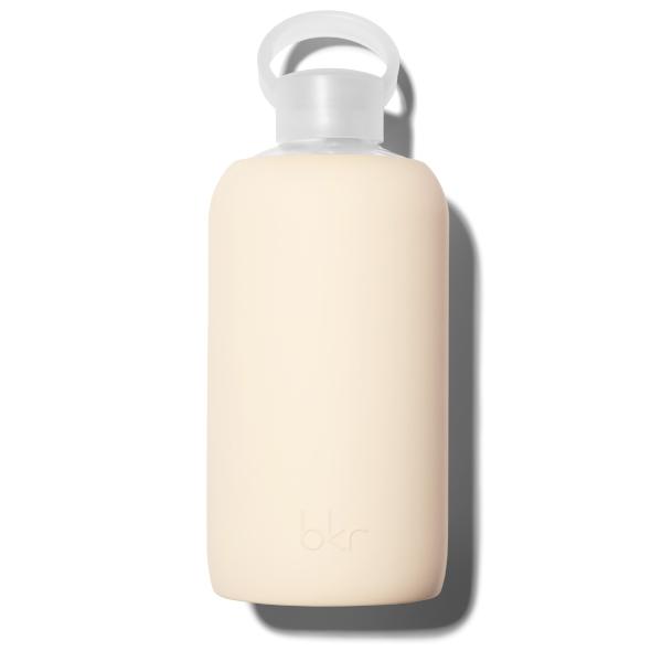 Sippin' Pretty 32 oz Translucent Water Bottle in White & Gold (Online