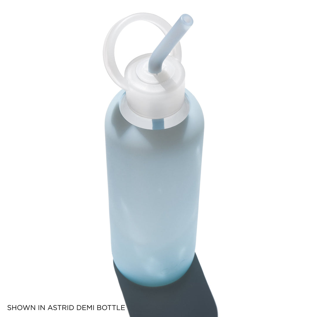 bkr Bottle Sip Kit: Glass + silicone water bottle + Silicone Straw + Straw Cap: 16oz ASTRID & THE SNOWDRIFT - LITTLE BOTTLE SIP KIT 500ML (16OZ)