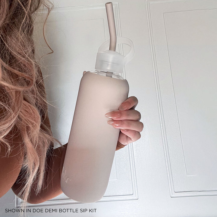bkr Bottle Sip Kit: Glass + silicone water bottle + Silicone Straw + Straw Cap: 22oz DOE & THE MORNING CAPPUCCINO - DEMI BOTTLE SIP KIT 650ML (22OZ)