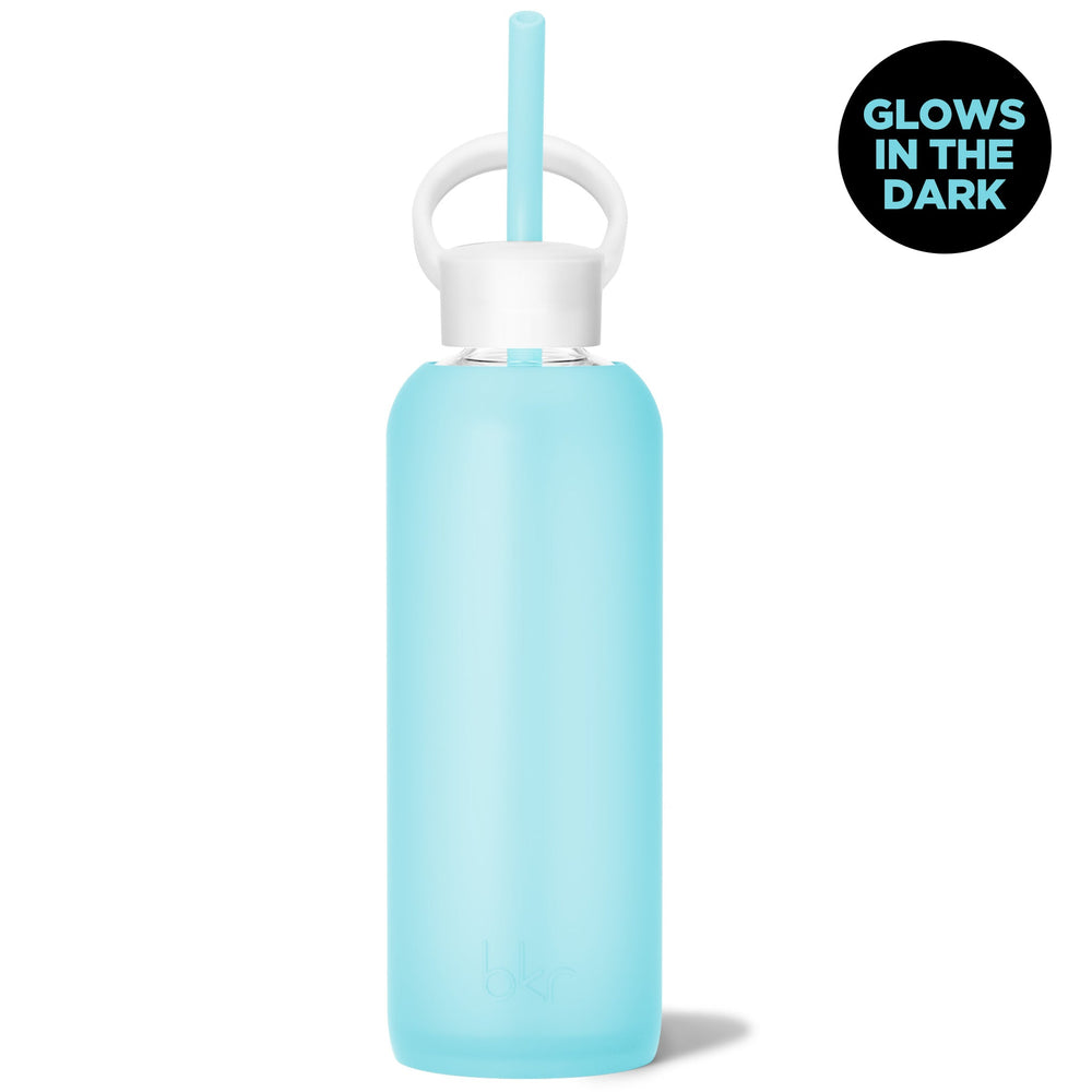 bkr Bottle Sip Kit: Glass + silicone water bottle + Silicone Straw + Straw Cap: 22oz ÉTOILE & THE NORTHERN LIGHTS - DEMI BOTTLE SIP KIT 650ML (22OZ)