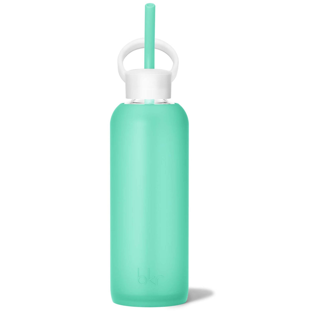 bkr Bottle Sip Kit: Glass + silicone water bottle + Silicone Straw + Straw Cap: 22oz JULES & THE SOUTHAMPTON - DEMI BOTTLE SIP KIT 650ML (22OZ)