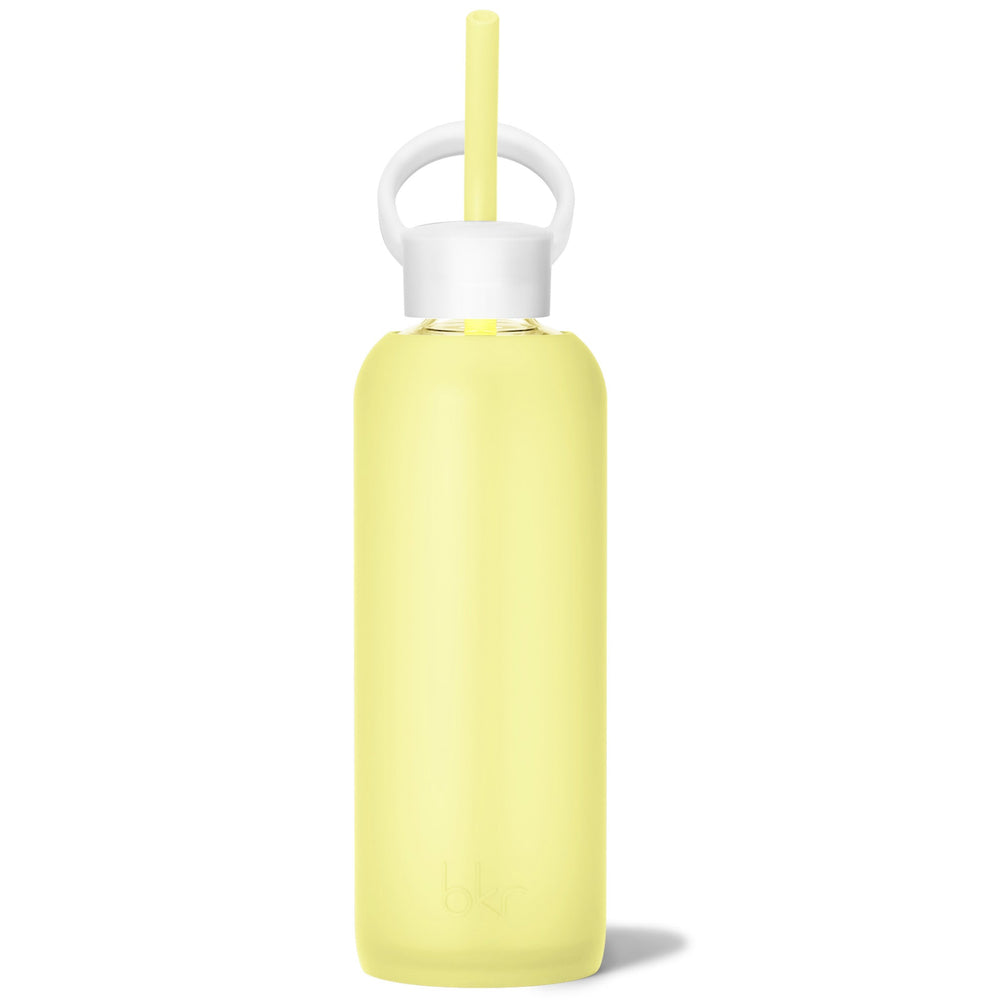 bkr Bottle Sip Kit: Glass + silicone water bottle + Silicone Straw + Straw Cap: 22oz MEYER & THE LEMONADE STAND - DEMI BOTTLE SIP KIT 650ML (22OZ)