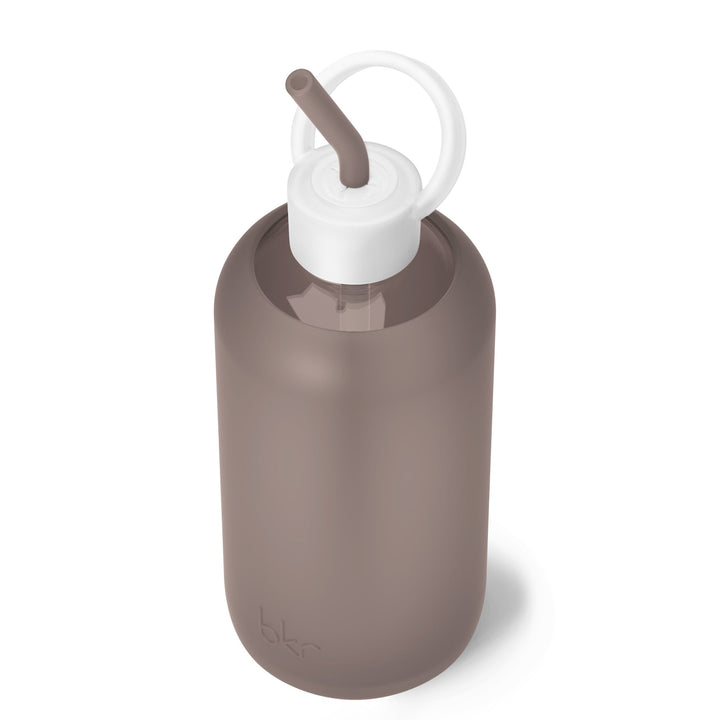 bkr Bottle Sip Kit: Glass + silicone water bottle + Silicone Straw + Straw Cap: 32oz PORTER & THE WARM EMBRACE - BIG BOTTLE SIP KIT 1L (32OZ)