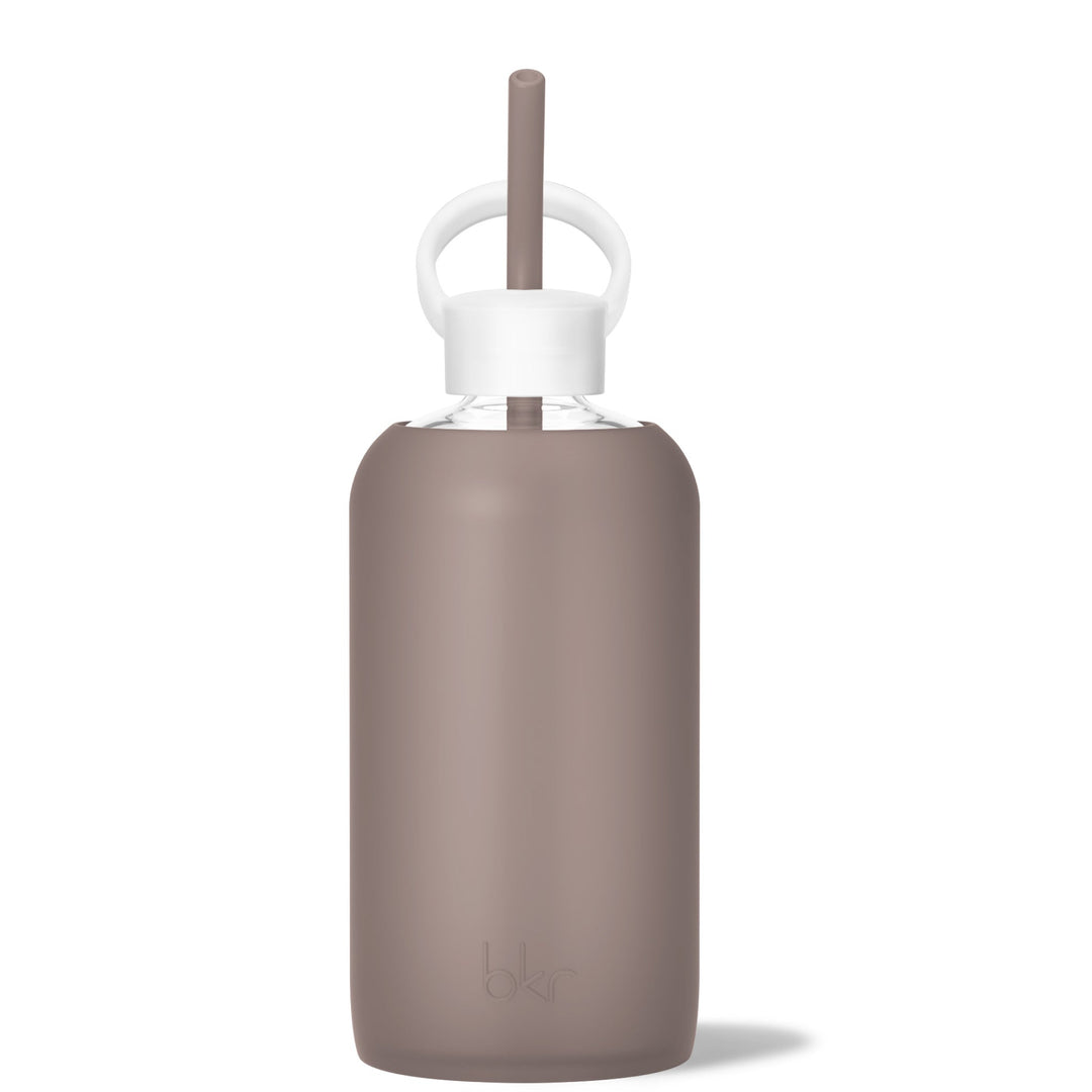 bkr Bottle Sip Kit: Glass + silicone water bottle + Silicone Straw + Straw Cap: 32oz PORTER & THE WARM EMBRACE - BIG BOTTLE SIP KIT 1L (32OZ)