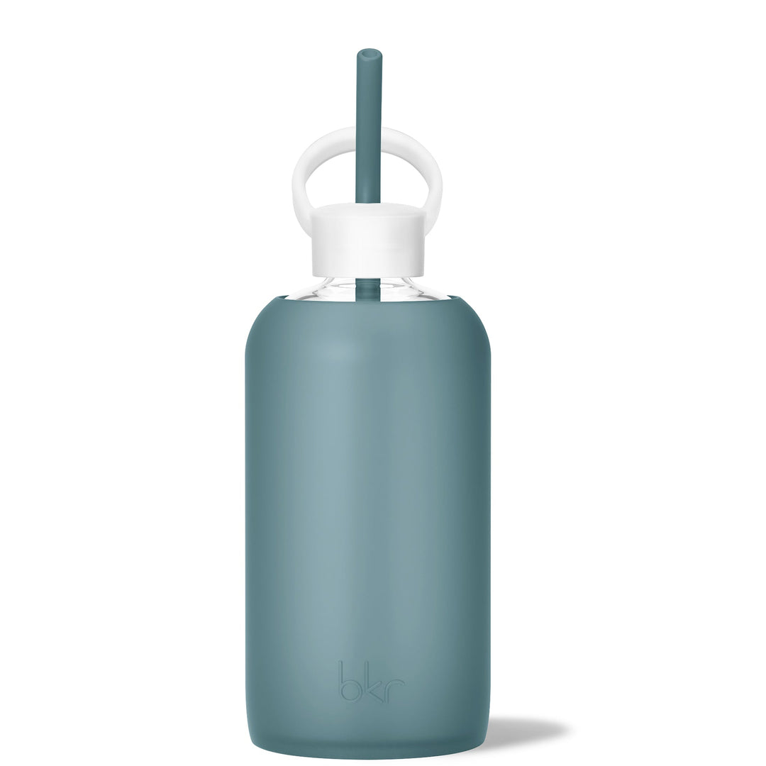 bkr Bottle Sip Kit: Glass + silicone water bottle + Silicone Straw + Straw Cap: 32oz RIVER & THE SEA FOREST - BIG BOTTLE SIP KIT 1L (32OZ)