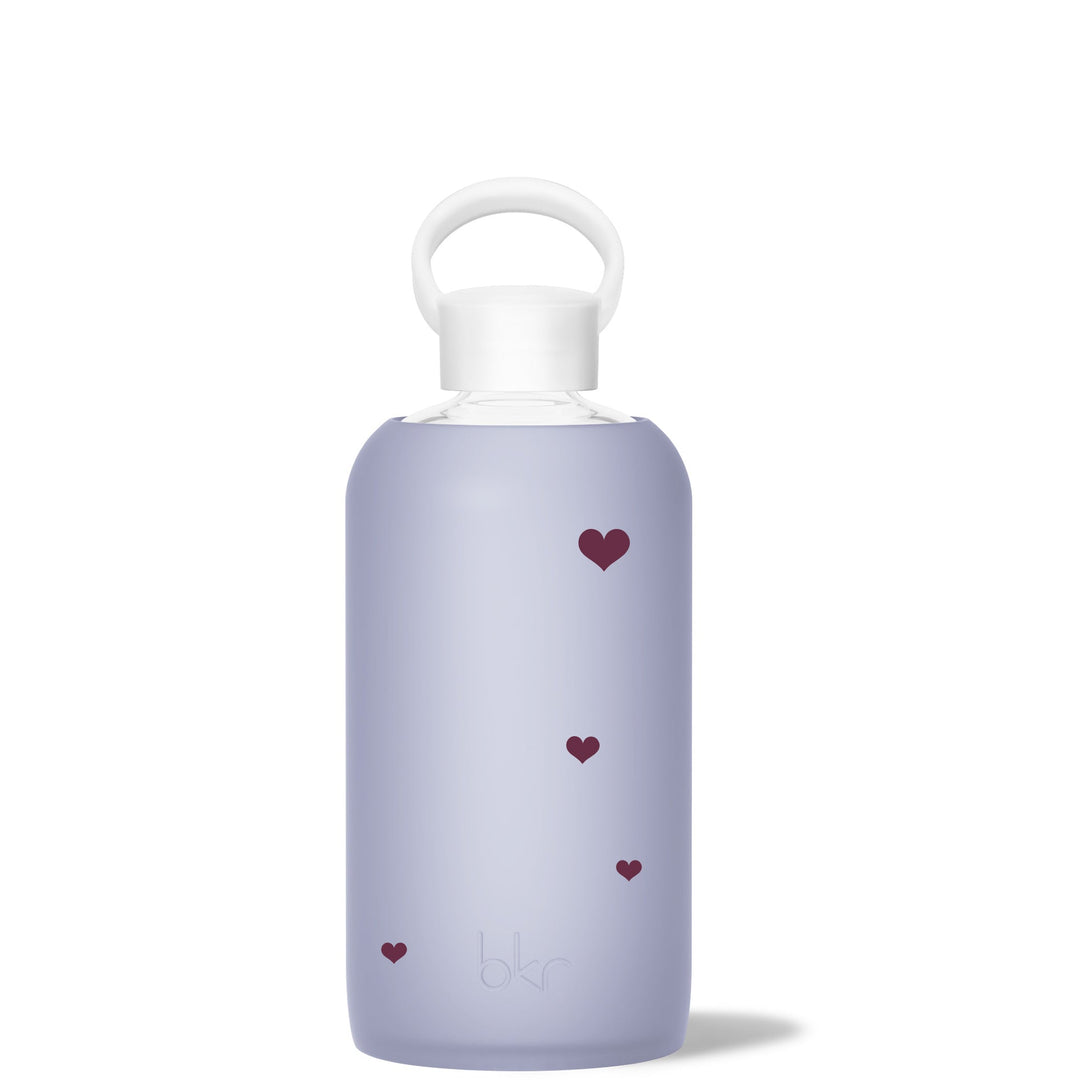 bkr Glass Water Bottle: 32oz PANDORA MINI HEARTS BIG BOTTLE 1L (32OZ)
