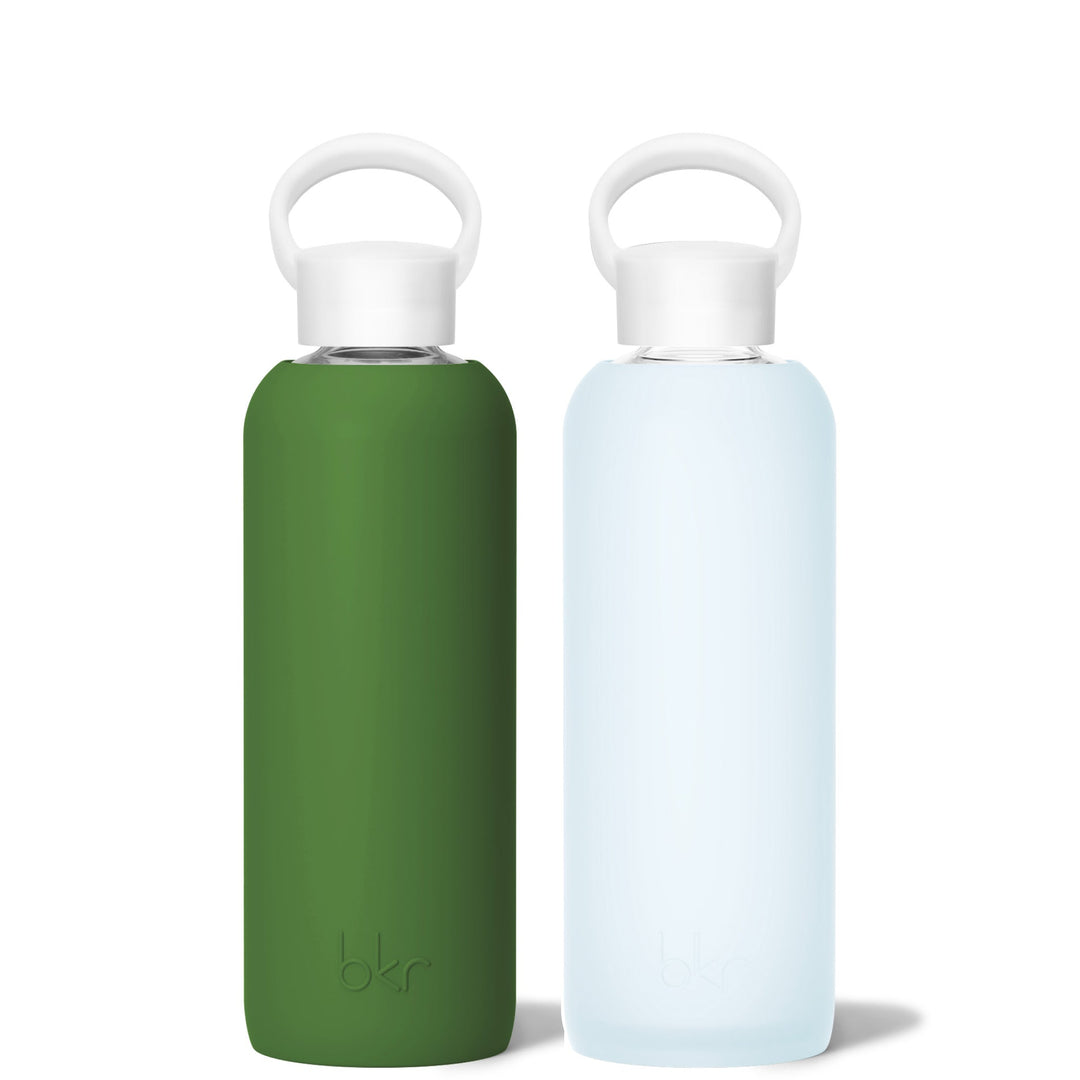 bkr Glass Water Bottle Set: 22oz DEMI-GRINCH